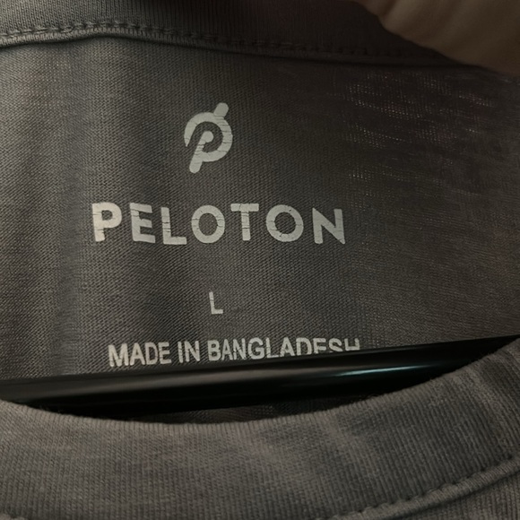 Women’s large Peloton USA rainbow tank top - Picture 2 of 3